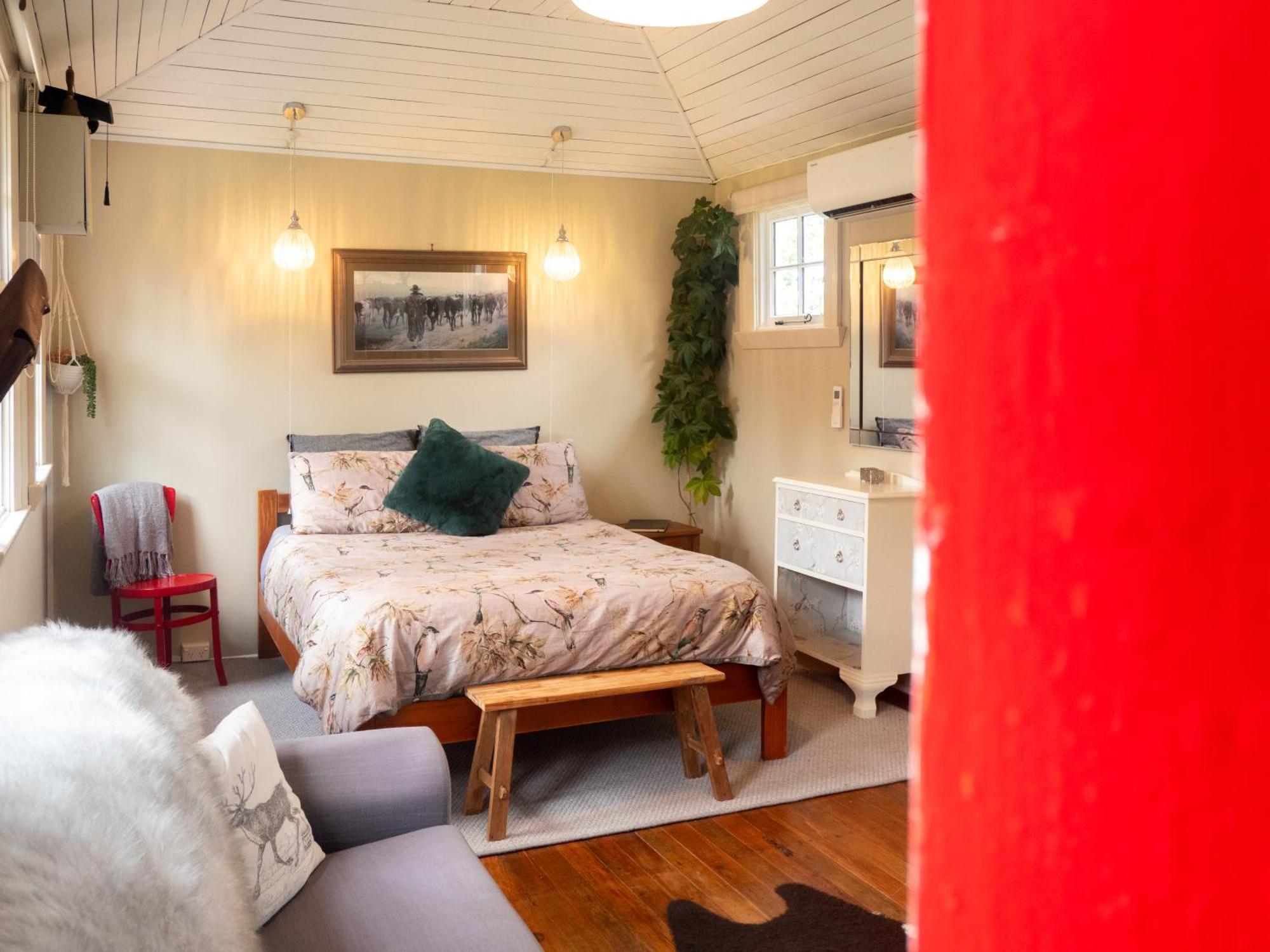 Little Red School House Villa Oamaru Bagian luar foto